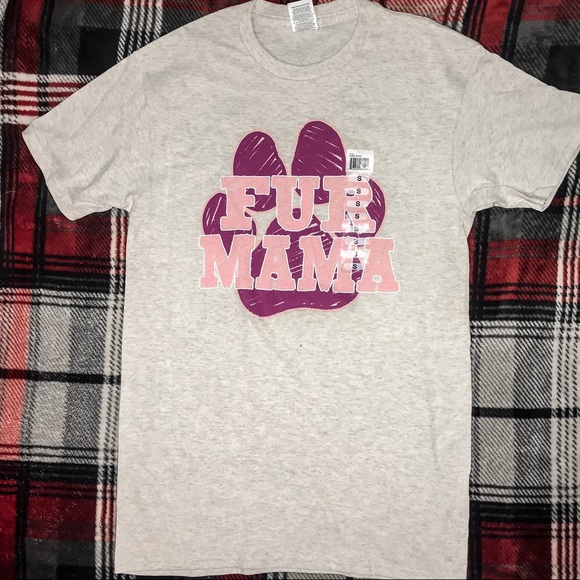 Small “Fur Mama” Tshirt